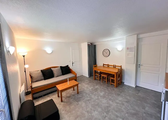 Vars, Appart Spacieux Renove 4 Couchages Dans Chalet