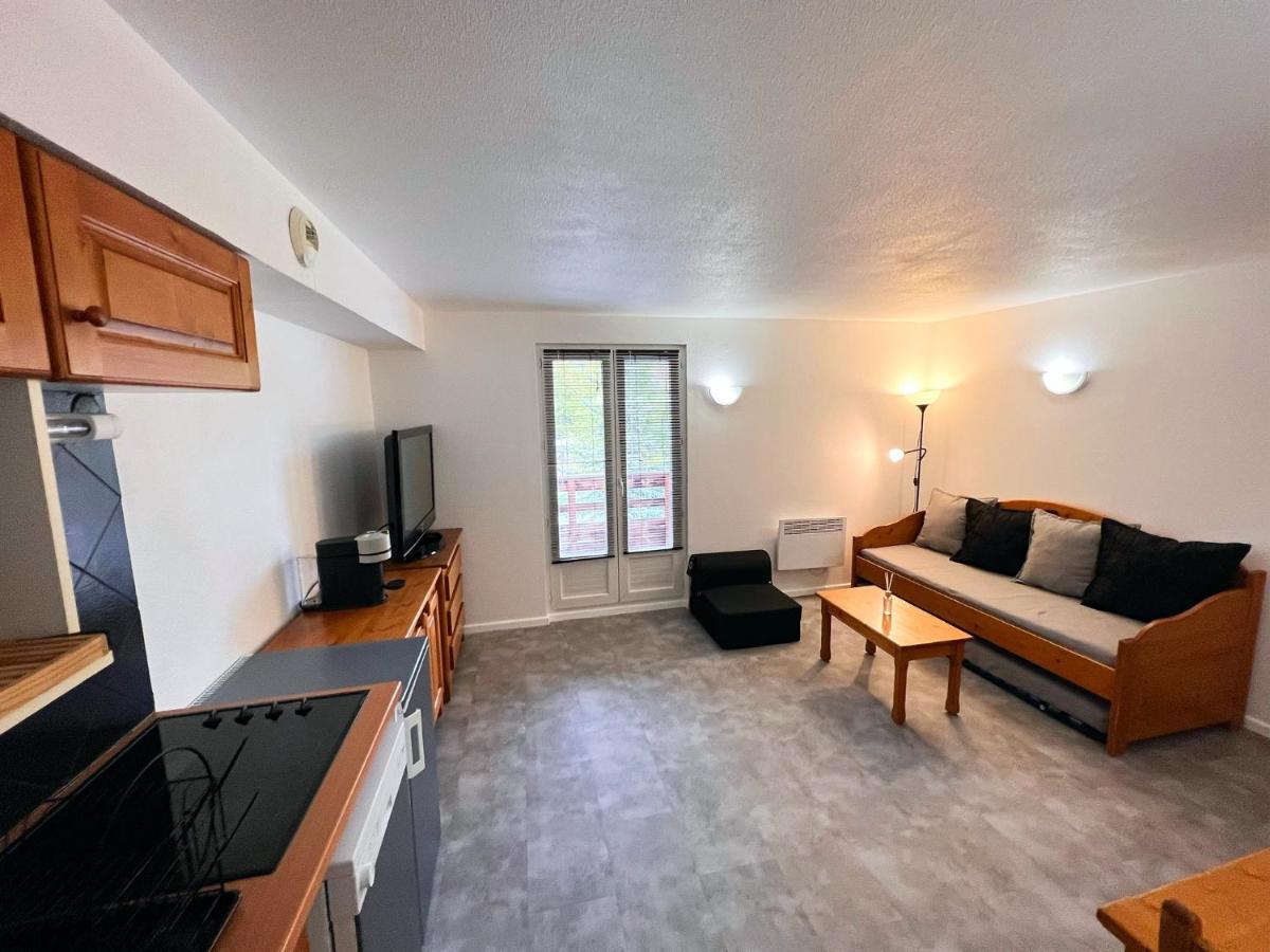 Vars, Spacieux Renove 4 Couchages Dans Apartment *