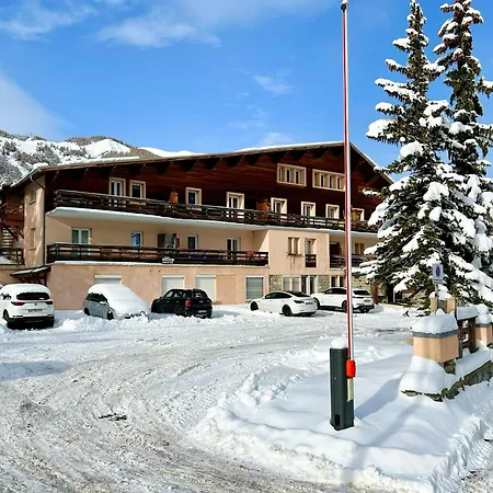 Vars, Appart Spacieux Renove 4 Couchages Dans Chalet Vars  Esterno foto