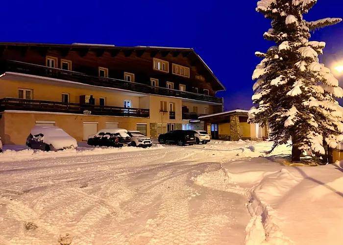 Vars, Appart Spacieux Renove 4 Couchages Dans Chalet