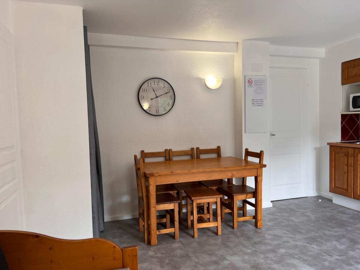 Vars, Spacieux Renove 4 Couchages Dans *