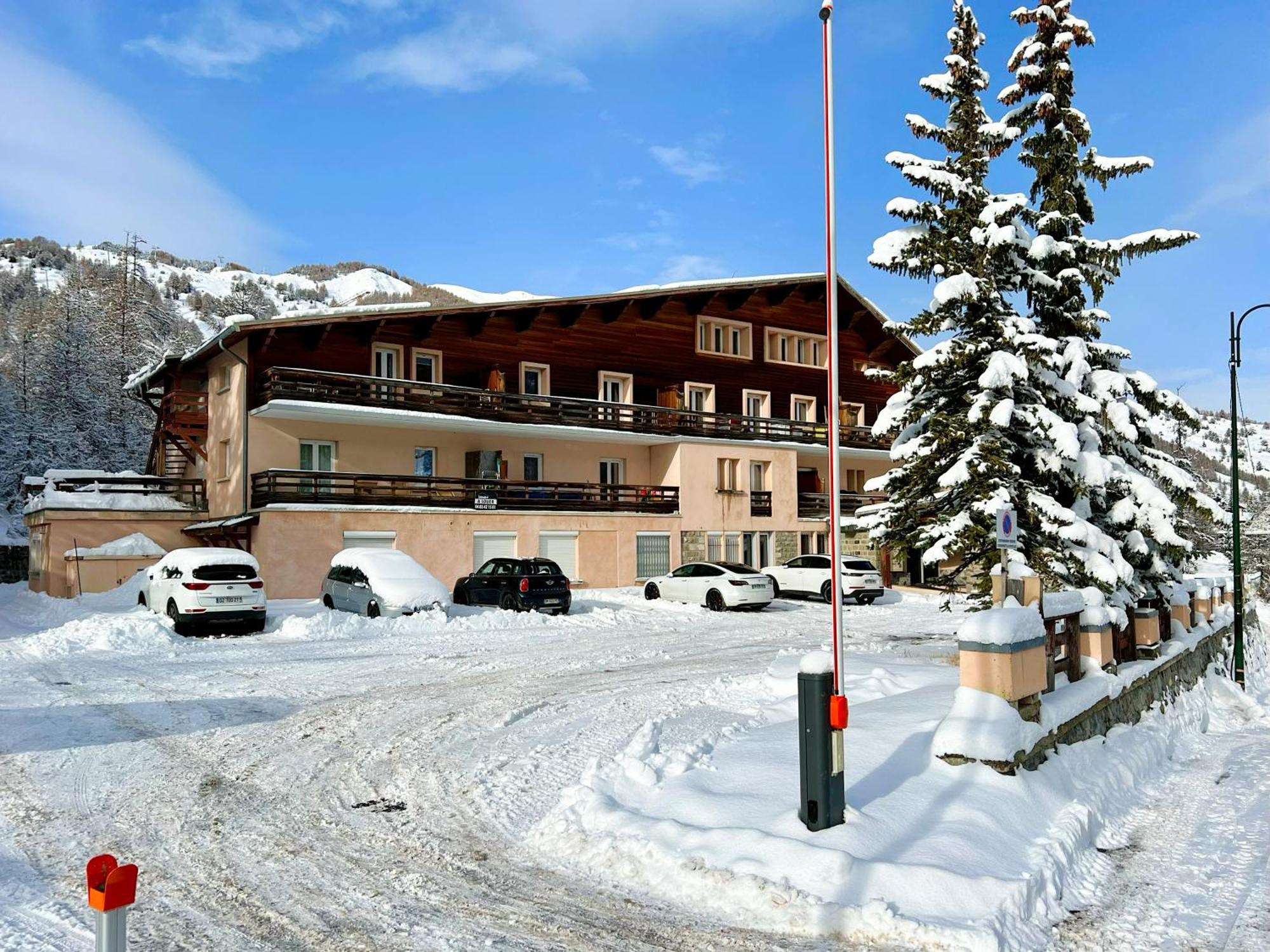 Vars, Spacieux Renove 4 Couchages Dans * Vars (Hautes-Alpes)