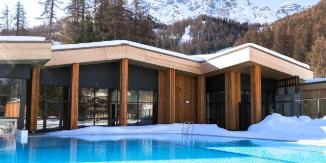 Vars, Spacieux Renove 4 Couchages Dans